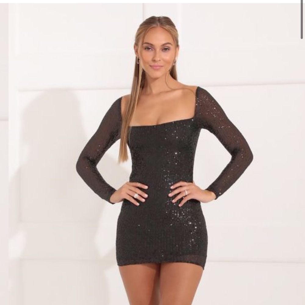 Lucy in the Sky: Giulia Square Neck Dress in Black Sequin, Size: Small